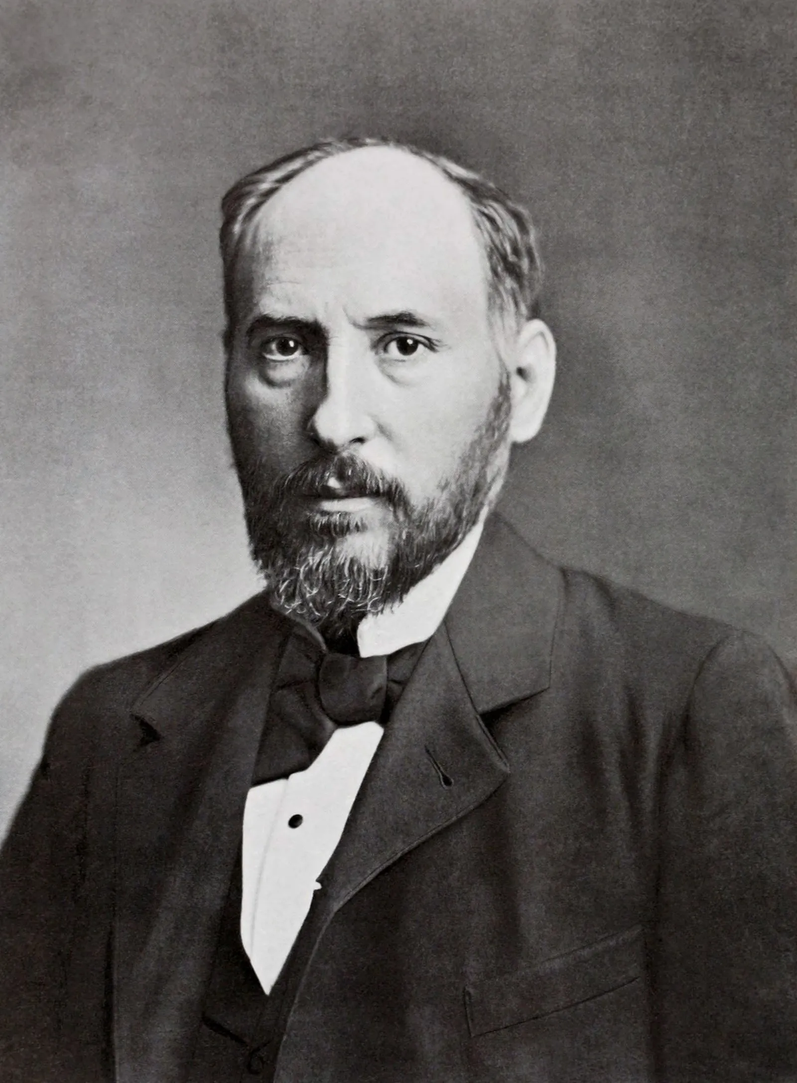 Portrait de Santiago Ramón y Cajal, neuroscientifique espagnol, en 1899